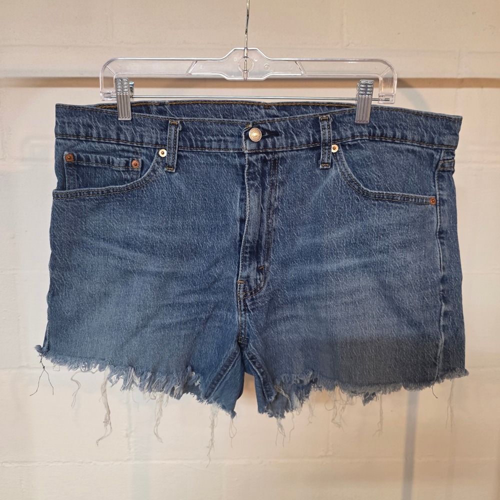 Levis 541 Athletic Taper Cut Off Denim Shorts Medium Wash Blue W38 Women XL
